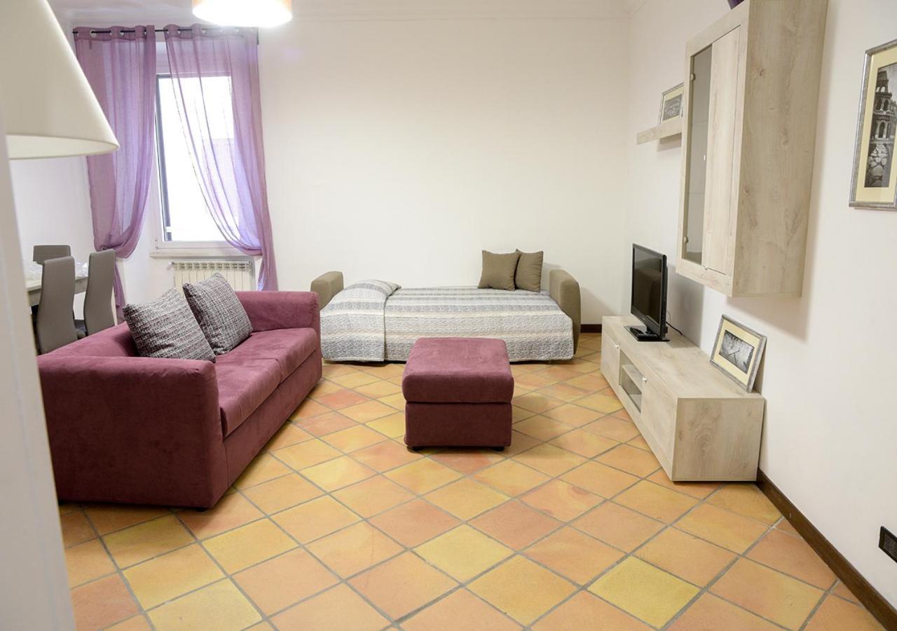 Colosseum Comfortable Apartment Рим Екстериор снимка