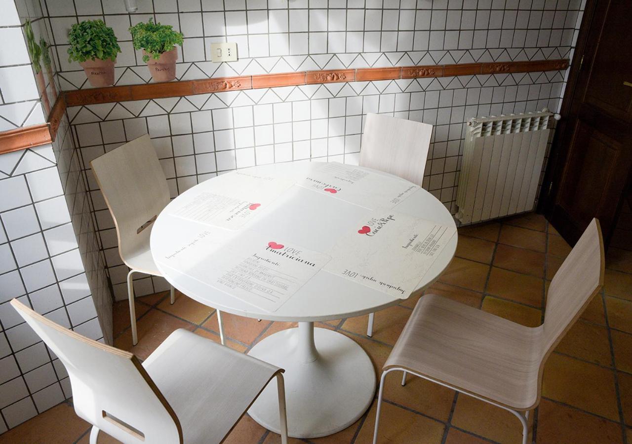 Colosseum Comfortable Apartment Рим Екстериор снимка