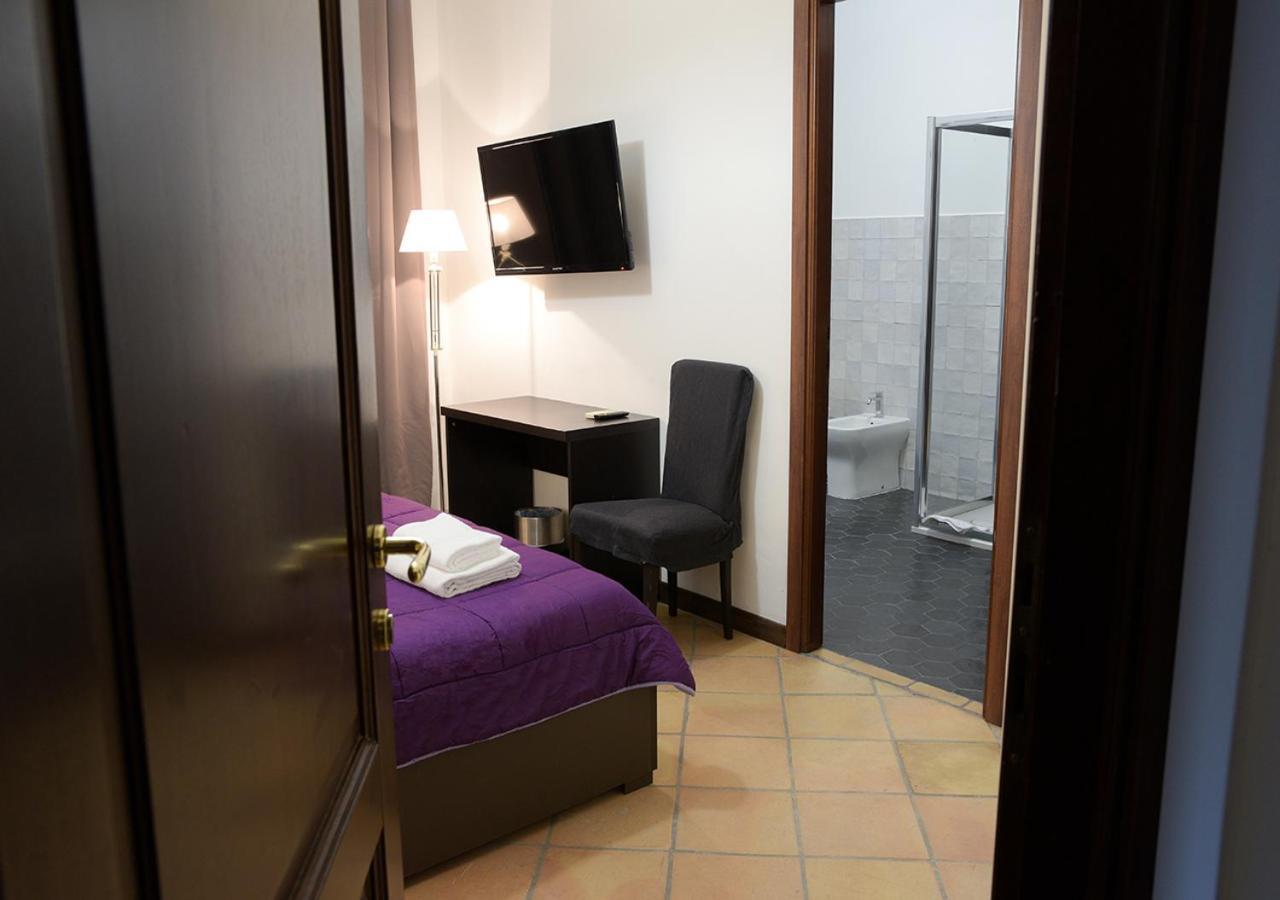 Colosseum Comfortable Apartment Рим Екстериор снимка