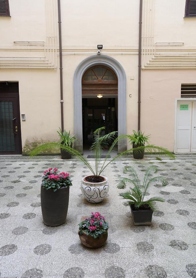 Colosseum Comfortable Apartment Рим Екстериор снимка