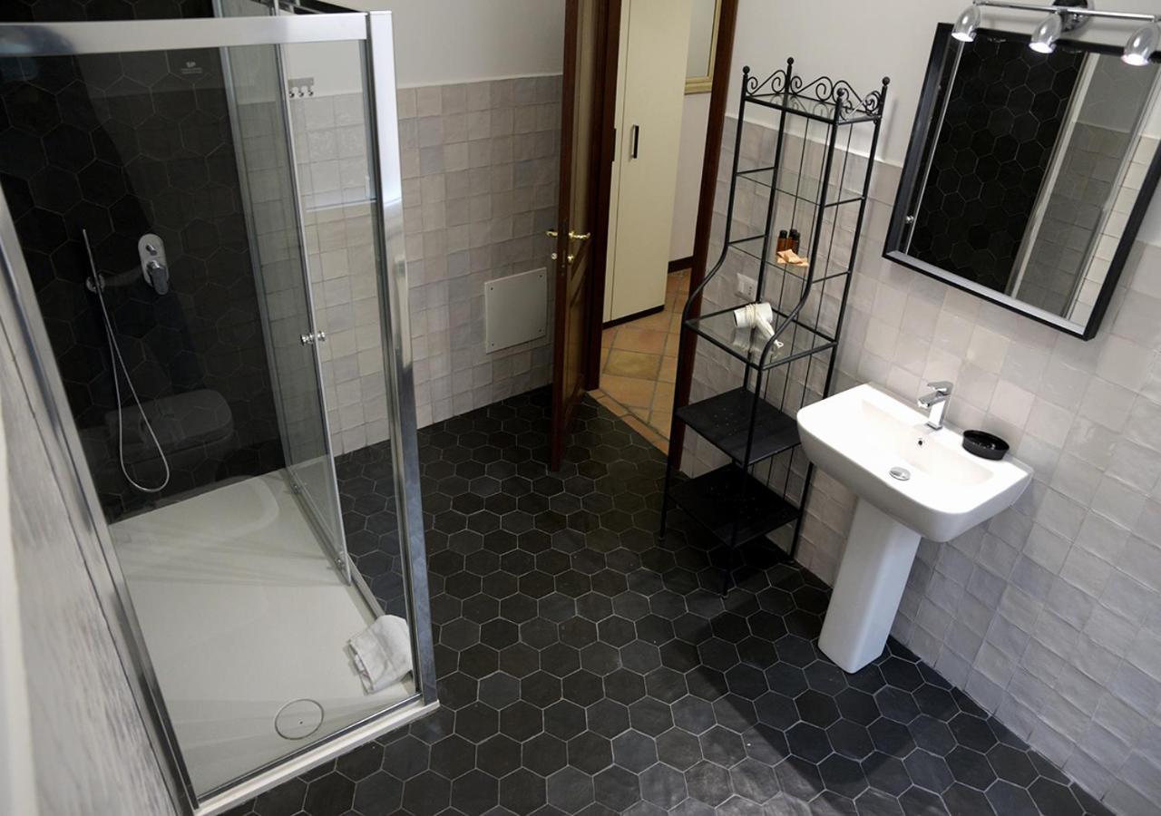 Colosseum Comfortable Apartment Рим Екстериор снимка